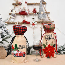 Carica l&#39;immagine nel visualizzatore di Gallery, Traditional Christmas Wine Decoration
