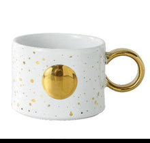 Carica l&#39;immagine nel visualizzatore di Gallery, Trendy Ceramic Cup
