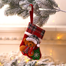 Carica l&#39;immagine nel visualizzatore di Gallery, Small Plaid Christmas Stockings
