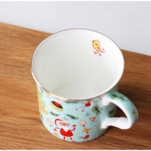 Carica l&#39;immagine nel visualizzatore di Gallery, Cute Scandinavian Illustrated Christmas Mug
