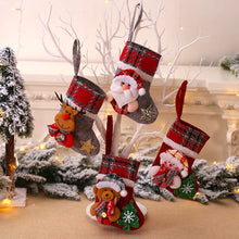 Carica l&#39;immagine nel visualizzatore di Gallery, Small Plaid Christmas Stockings
