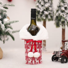 Carica l&#39;immagine nel visualizzatore di Gallery, Christmas Plush Dress Design Bottle Cover
