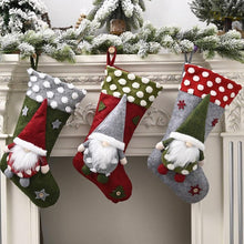 Carica l&#39;immagine nel visualizzatore di Gallery, Three-Dimensional Cute Christmas Stockings
