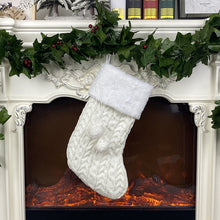 Carica l&#39;immagine nel visualizzatore di Gallery, Christmas Knitted Stockings Gift Bag
