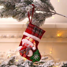 Carica l&#39;immagine nel visualizzatore di Gallery, Small Plaid Christmas Stockings
