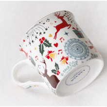 Carica l&#39;immagine nel visualizzatore di Gallery, Cute Scandinavian Illustrated Christmas Mug
