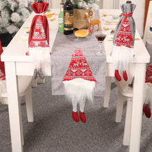 Carica l&#39;immagine nel visualizzatore di Gallery, 3D Santa Claus Christmas Table Runner
