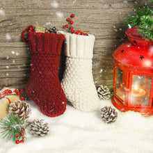 Carica l&#39;immagine nel visualizzatore di Gallery, Knitted Christmas Gift Mini Stockings
