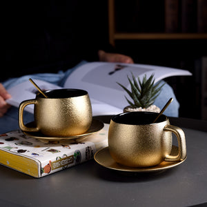 Luxurious Golden Christmas Coffee Cup Set