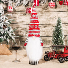 Carica l&#39;immagine nel visualizzatore di Gallery, Christmas Santa Knitted Bottle Cover
