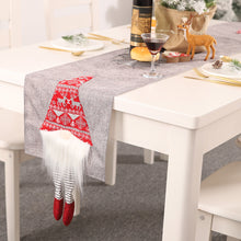 Carica l&#39;immagine nel visualizzatore di Gallery, 3D Santa Claus Christmas Table Runner
