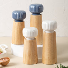 Load image into Gallery viewer, Manual Ceramic Pepper Seasoning Grinding Bottle
