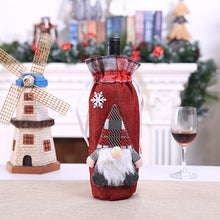 Carica l&#39;immagine nel visualizzatore di Gallery, Champagne Santa Claus Bottle Cover
