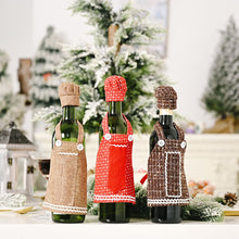 Carica l&#39;immagine nel visualizzatore di Gallery, Rustic Lace Apron Wine Bottle Cover
