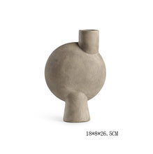 Carica l&#39;immagine nel visualizzatore di Gallery, Bob Vintage Ceramic Vase
